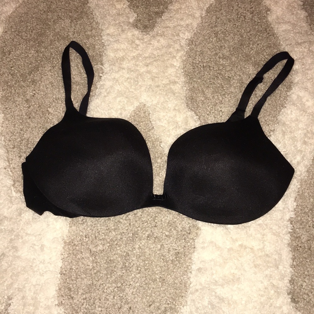 Black Victoria’s Secret bra 34DD